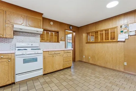 $395,000 | 3591 Lake Street, Lake Charles, LA 70605