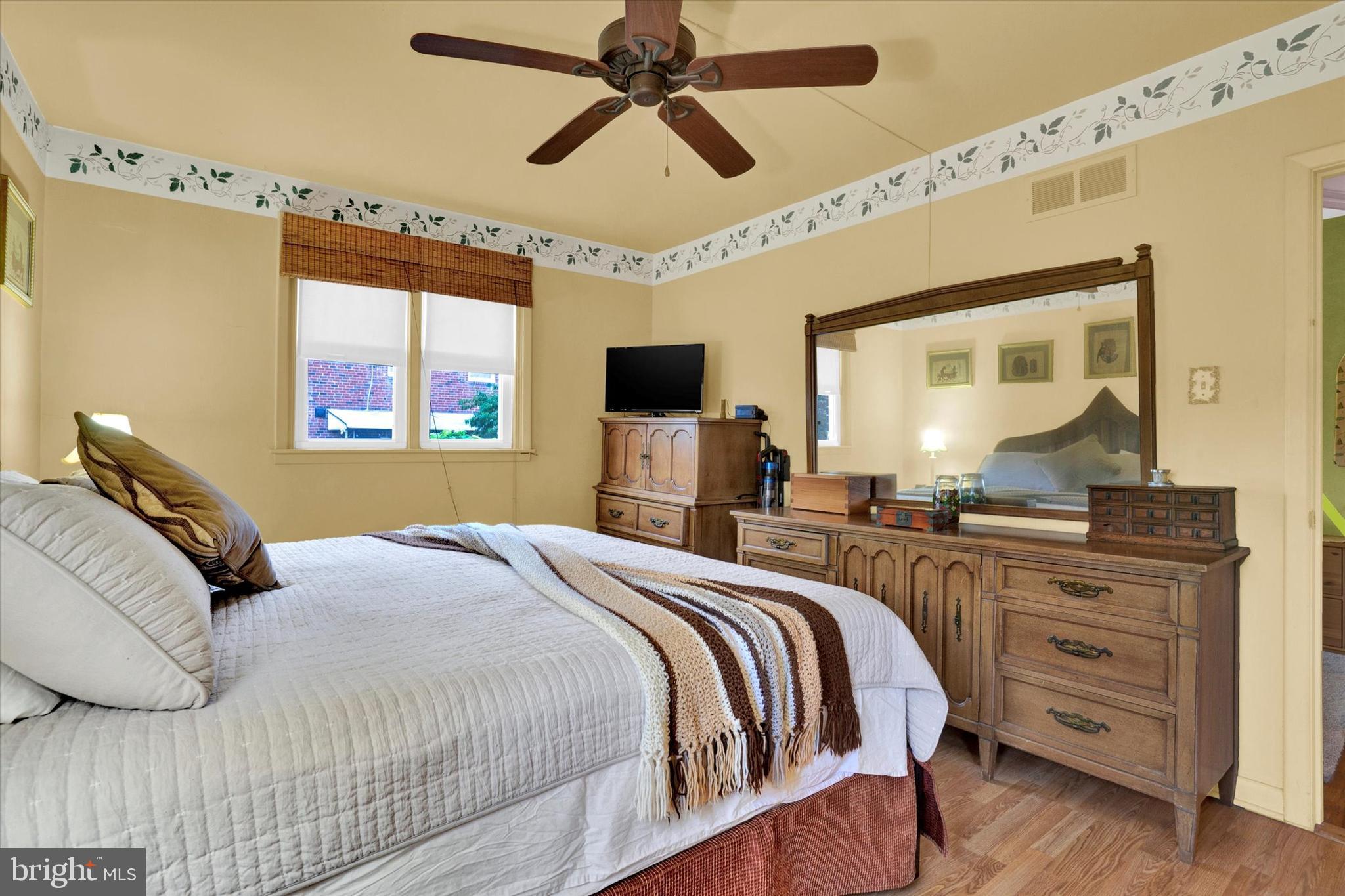 9966 Woodfern Road Philadelphia, PA 19115 - Photo 12 of 28 Gallery Image 12