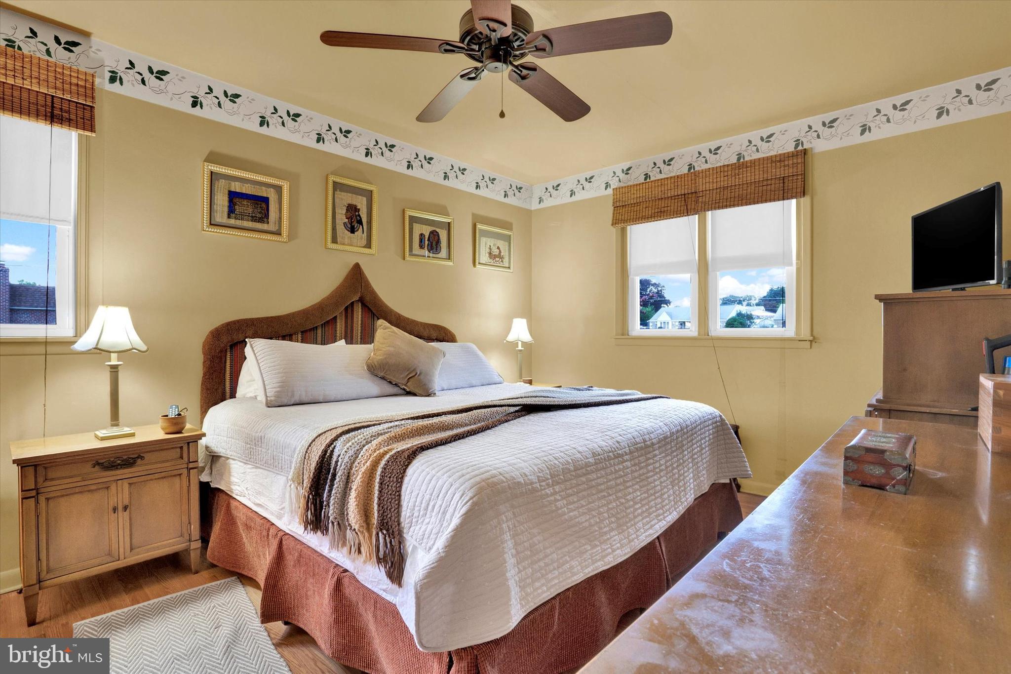 9966 Woodfern Road Philadelphia, PA 19115 - Photo 13 of 28 Gallery Image 13