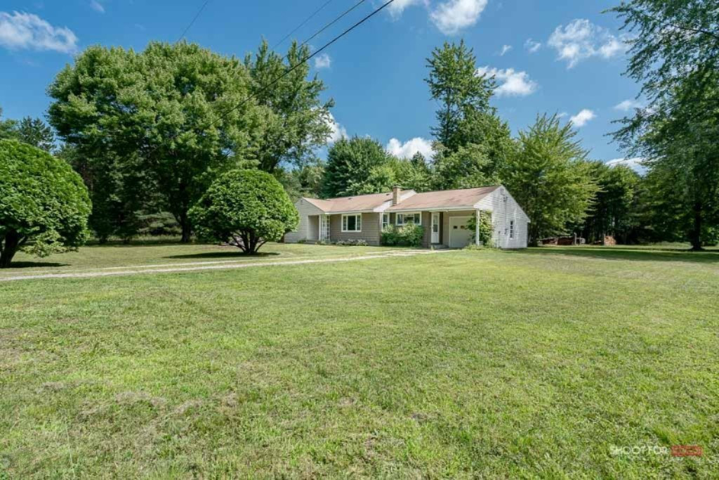 4126 Pillon Road Muskegon, MI 49445 - Photo 6 of 21 4126Pillon005 LoRes