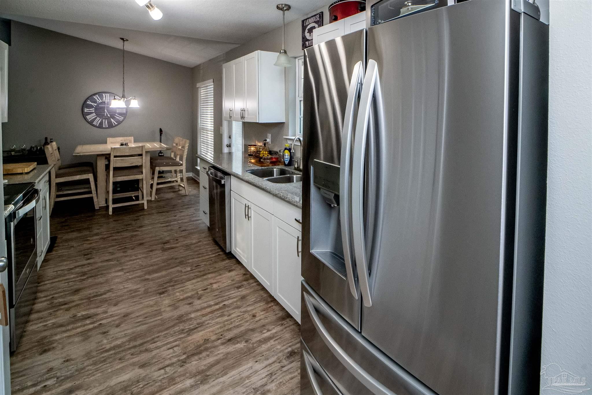 7201 Pro Lane Milton, FL 32570 - Photo 12 of 33