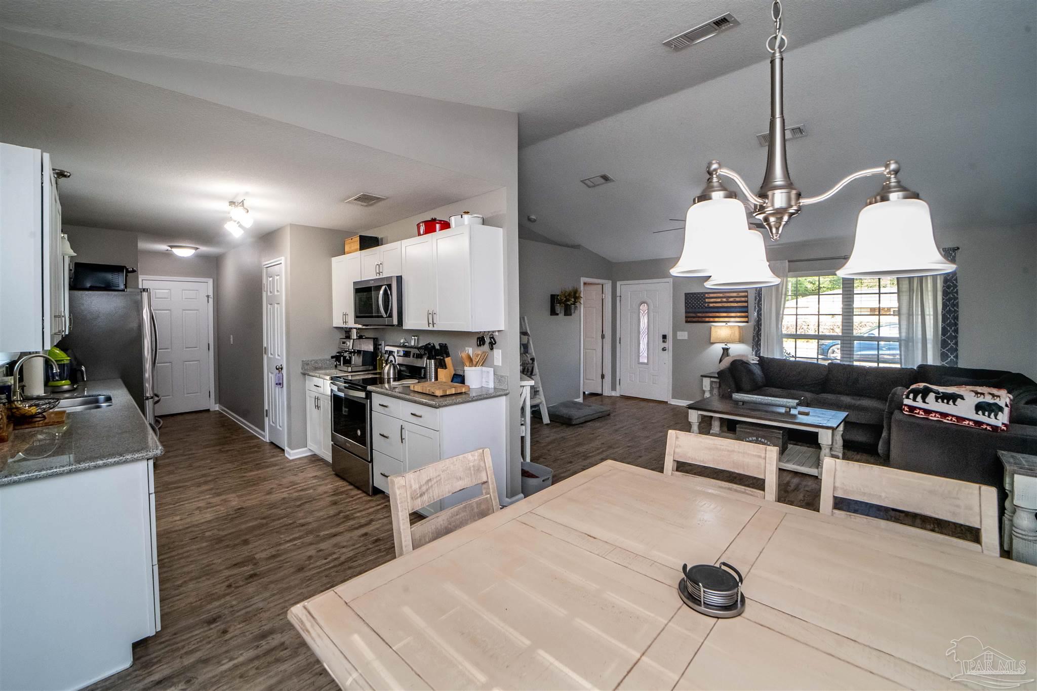 7201 Pro Lane Milton, FL 32570 - Photo 7 of 33