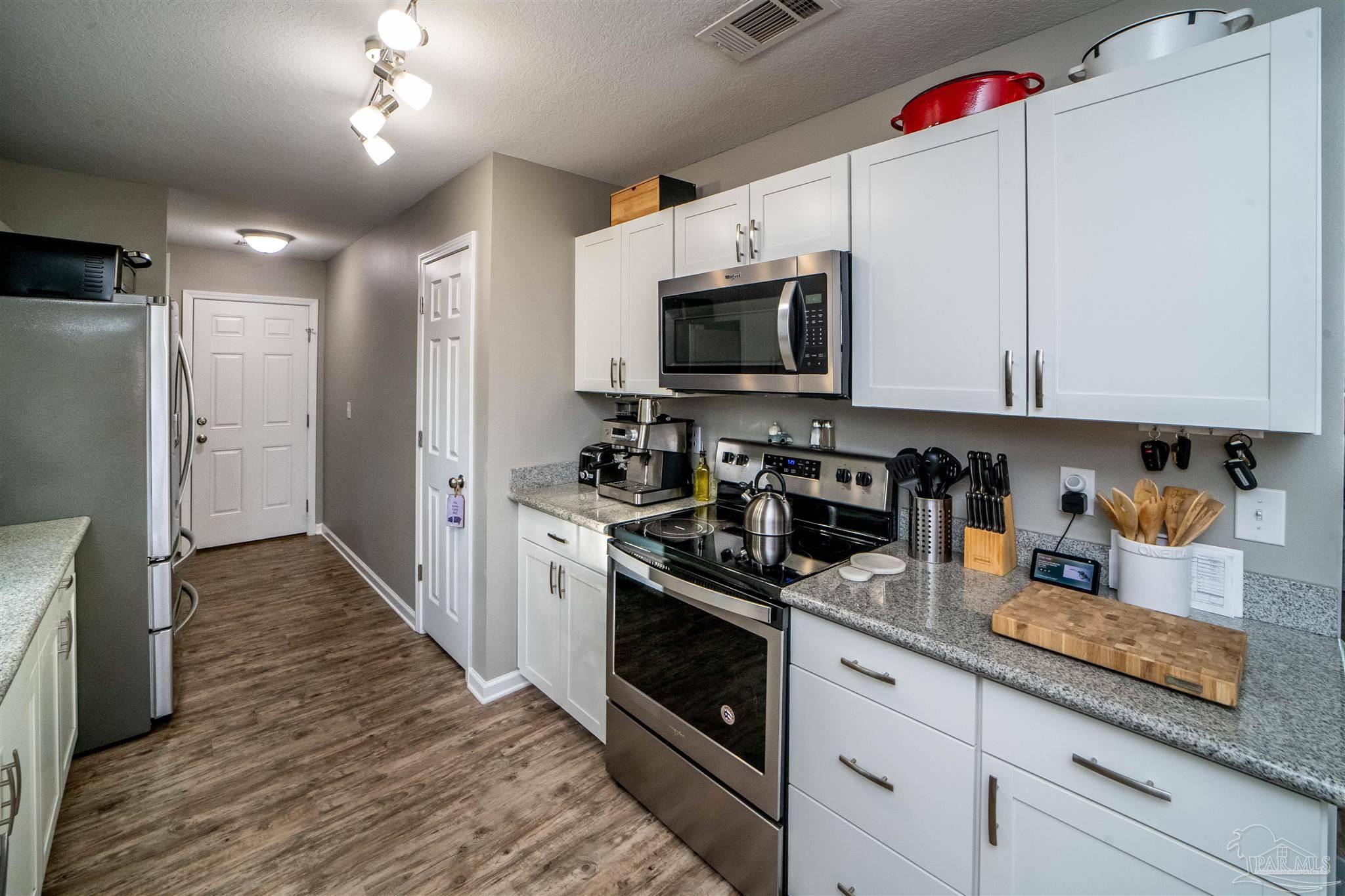 7201 Pro Lane Milton, FL 32570 - Photo 10 of 33