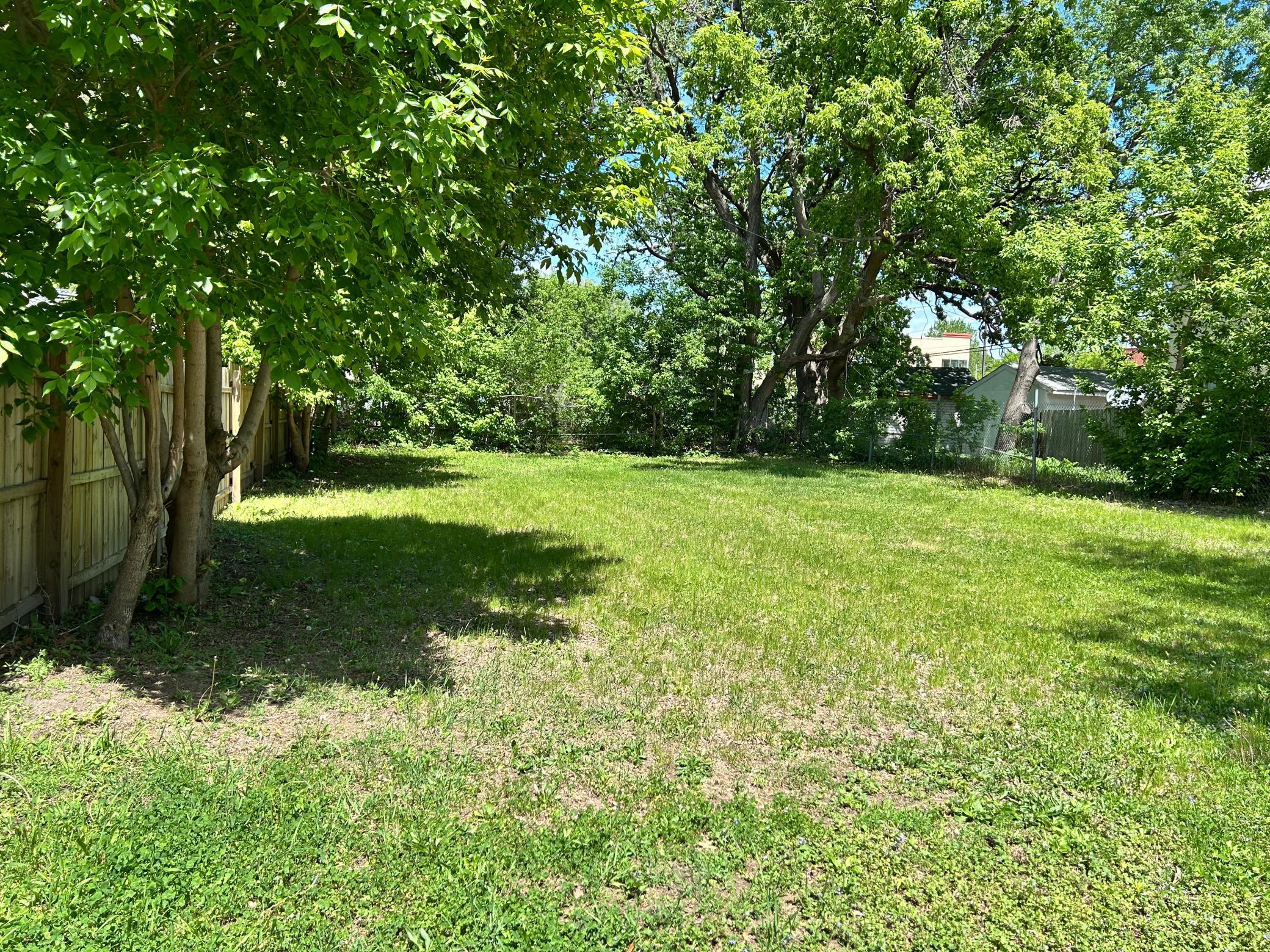 422 North 33rd Avenue Minneapolis, MN 55412 - Photo 6 of 10