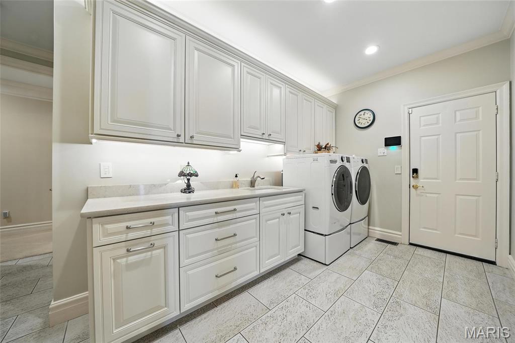 724 Stonebluff Court Chesterfield, MO 63005 - Photo 22 of 42