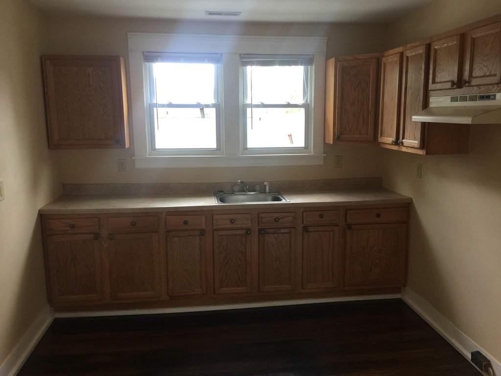 41-43 Edgemont Street Springfield, MA 01109 - Photo 9 of 13