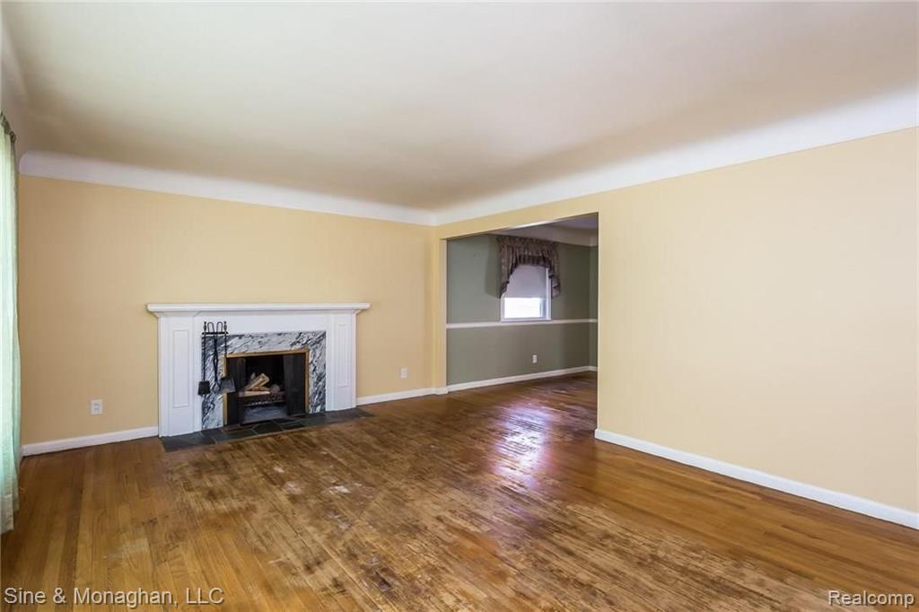 1766 Newcastle Road Grosse Pointe, MI 48236 - Photo 5 of 39