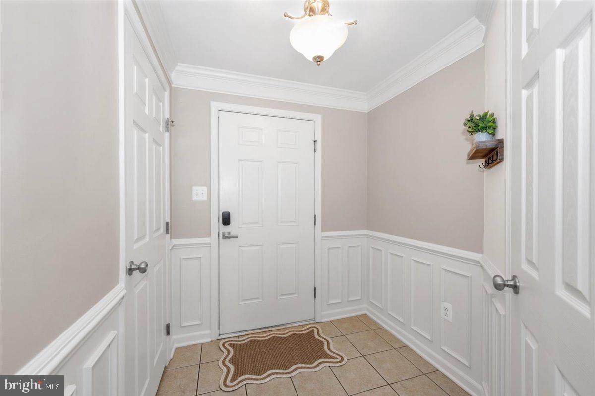 12436 North Welty Road Waynesboro, PA 17268 - Photo 3 of 60 Entrance