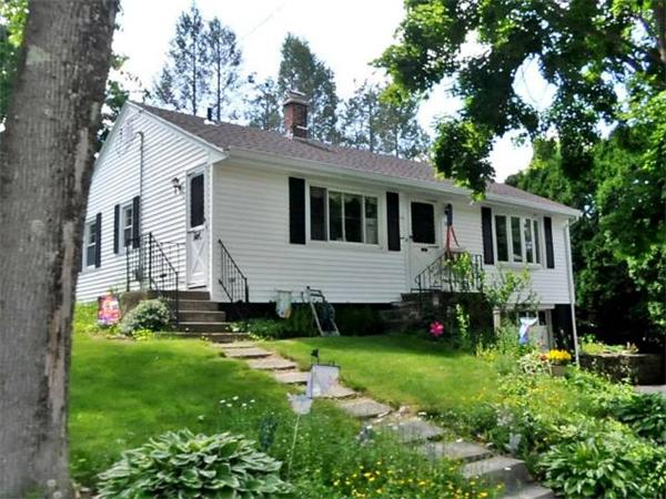 28 Brewster Road Worcester, MA 01602 - Photo 1 of 16 Gallery Image 1