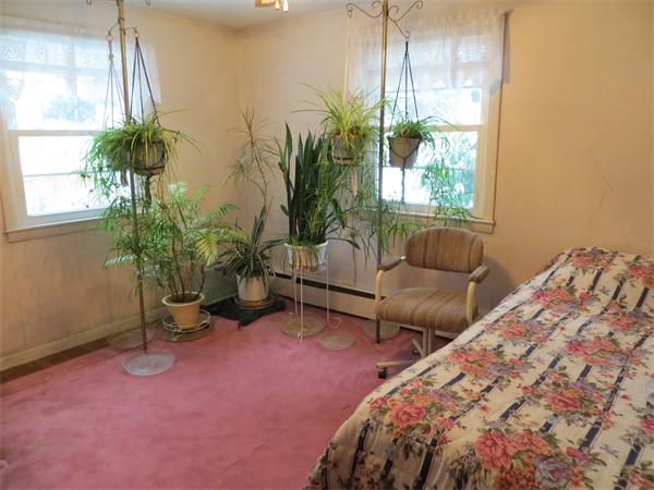 28 Brewster Road Worcester, MA 01602 - Photo 6 of 16 Gallery Image 6