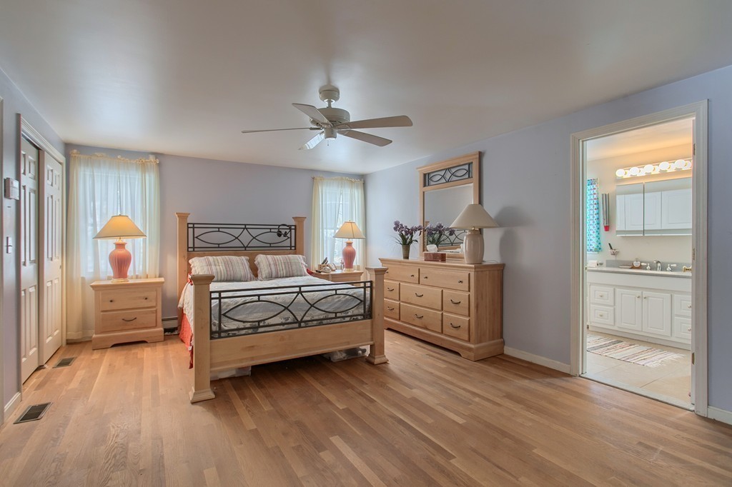 10 Cliff Road Chelmsford, MA 01824 - Photo 16 of 27 Gallery Image 16