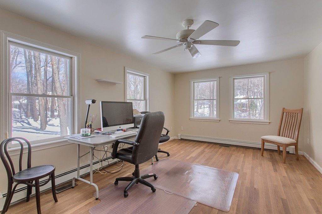 10 Cliff Road Chelmsford, MA 01824 - Photo 17 of 27 Gallery Image 17