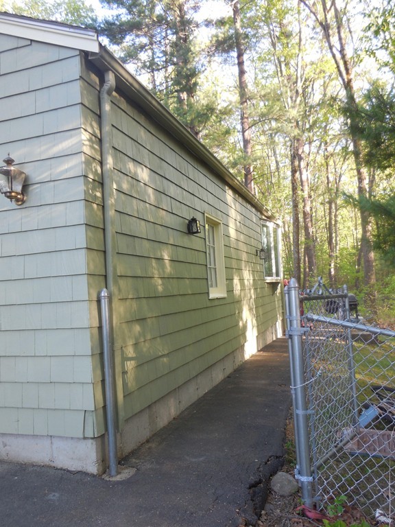 10 Cliff Road Chelmsford, MA 01824 - Photo 26 of 27 Gallery Image 26