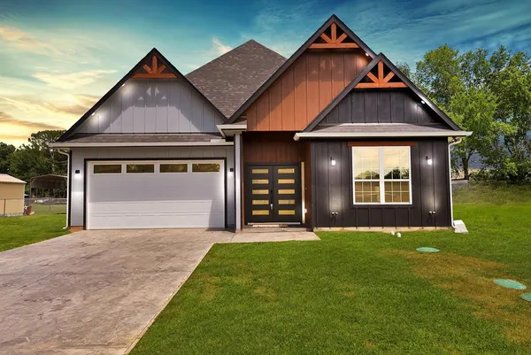 $365,000 | 123 Cedar Bend Drive, Trinidad, TX 75163