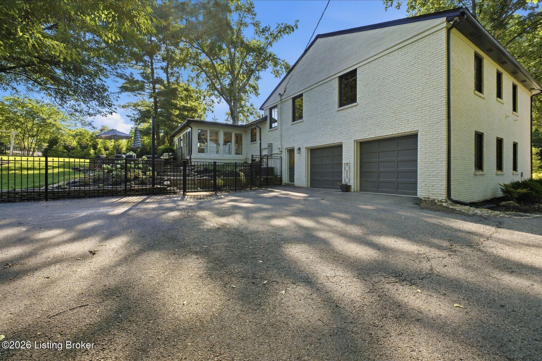 5215 Eastwind Road Louisville, KY 40207 - Photo 47 of 48 photo_online_047