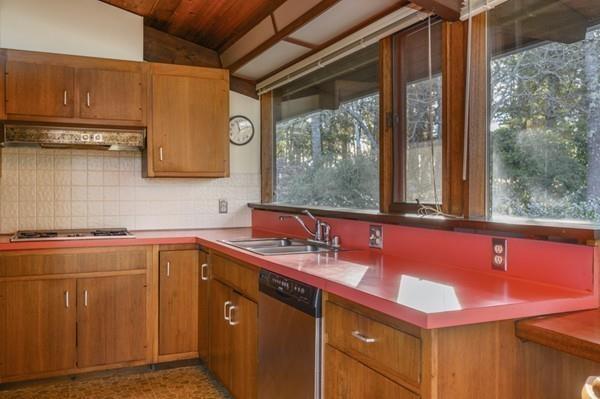 44 Warren Point Road Wareham, MA 02571 - Photo 10 of 23 Gallery Image 10