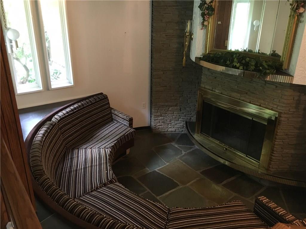 327 Chapel Road Aliquippa, PA 15001 - Photo 3 of 17 Gallery Image 3