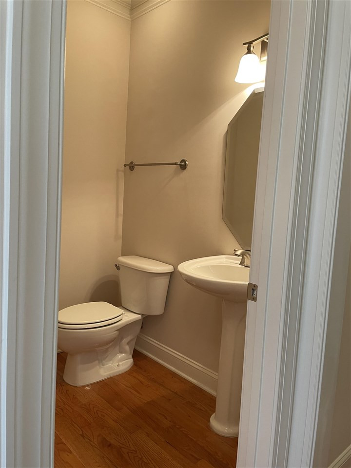 7370 Fontana Ridge Lane Raleigh, NC 27613 - Photo 13 of 27 Hall Half Bath