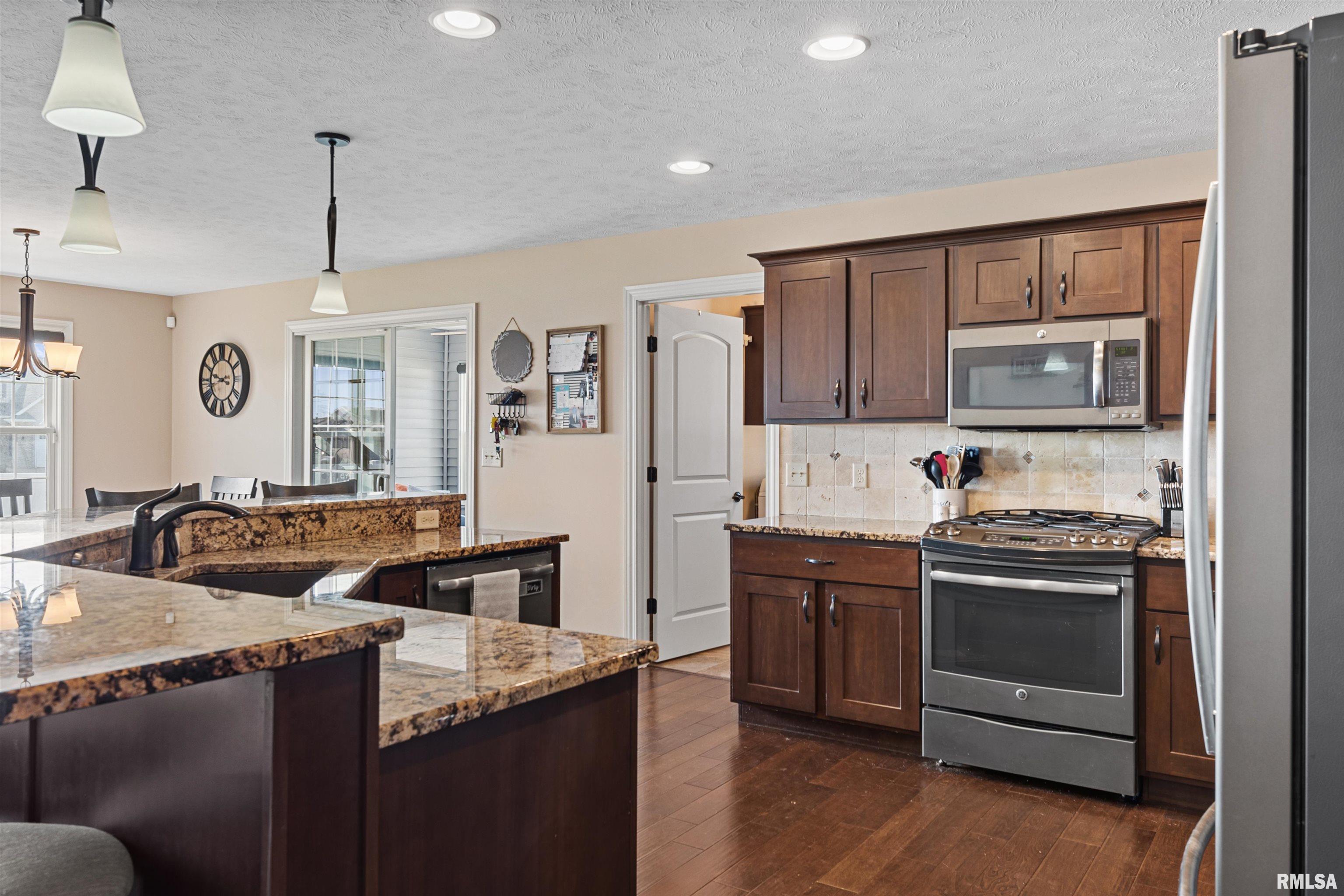 2800 Buckskin Trail Springfield, IL 62711 - Photo 16 of 42 Gallery Image 16
