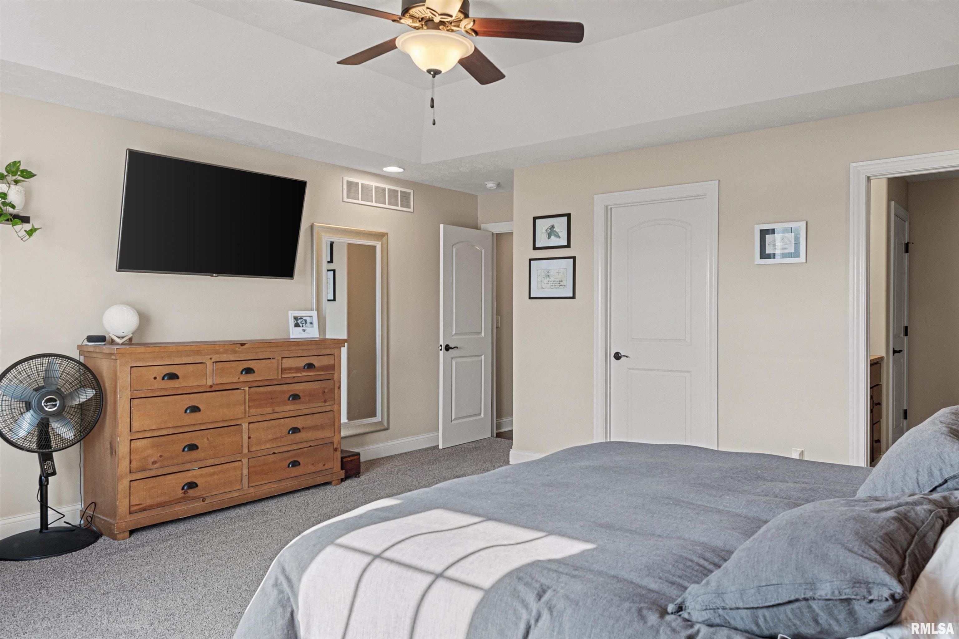 2800 Buckskin Trail Springfield, IL 62711 - Photo 22 of 42 Gallery Image 22