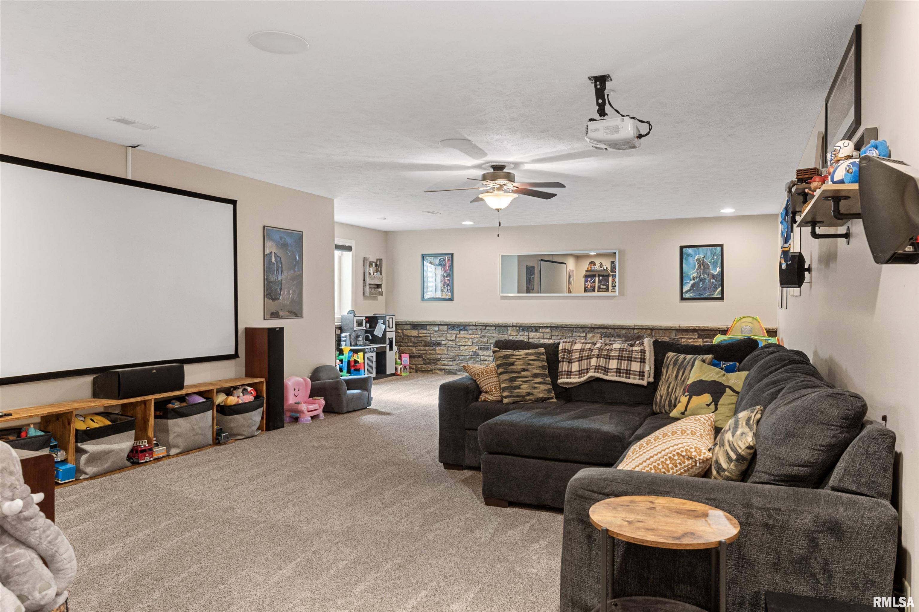 2800 Buckskin Trail Springfield, IL 62711 - Photo 29 of 42 Gallery Image 29