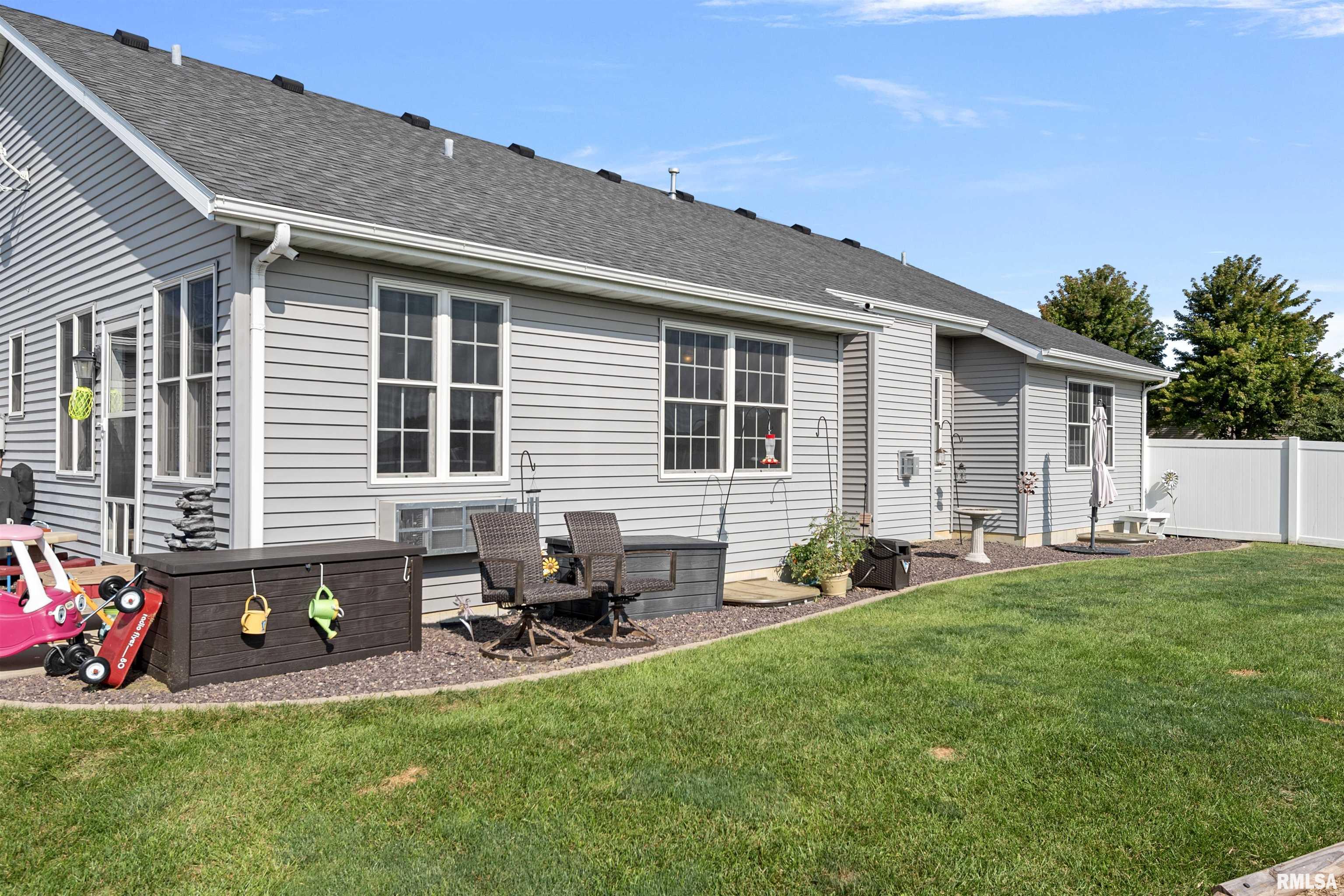 2800 Buckskin Trail Springfield, IL 62711 - Photo 40 of 42 Gallery Image 40