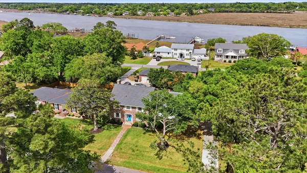 $710,000 | 2388 Erskine Avenue, Charleston, SC 29414