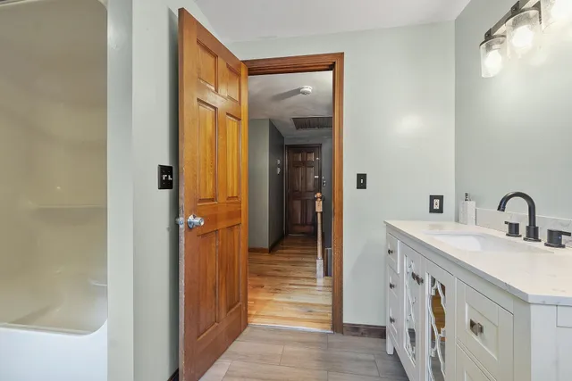 $875,000 | 96 North Road, North Hampton, NH 03862