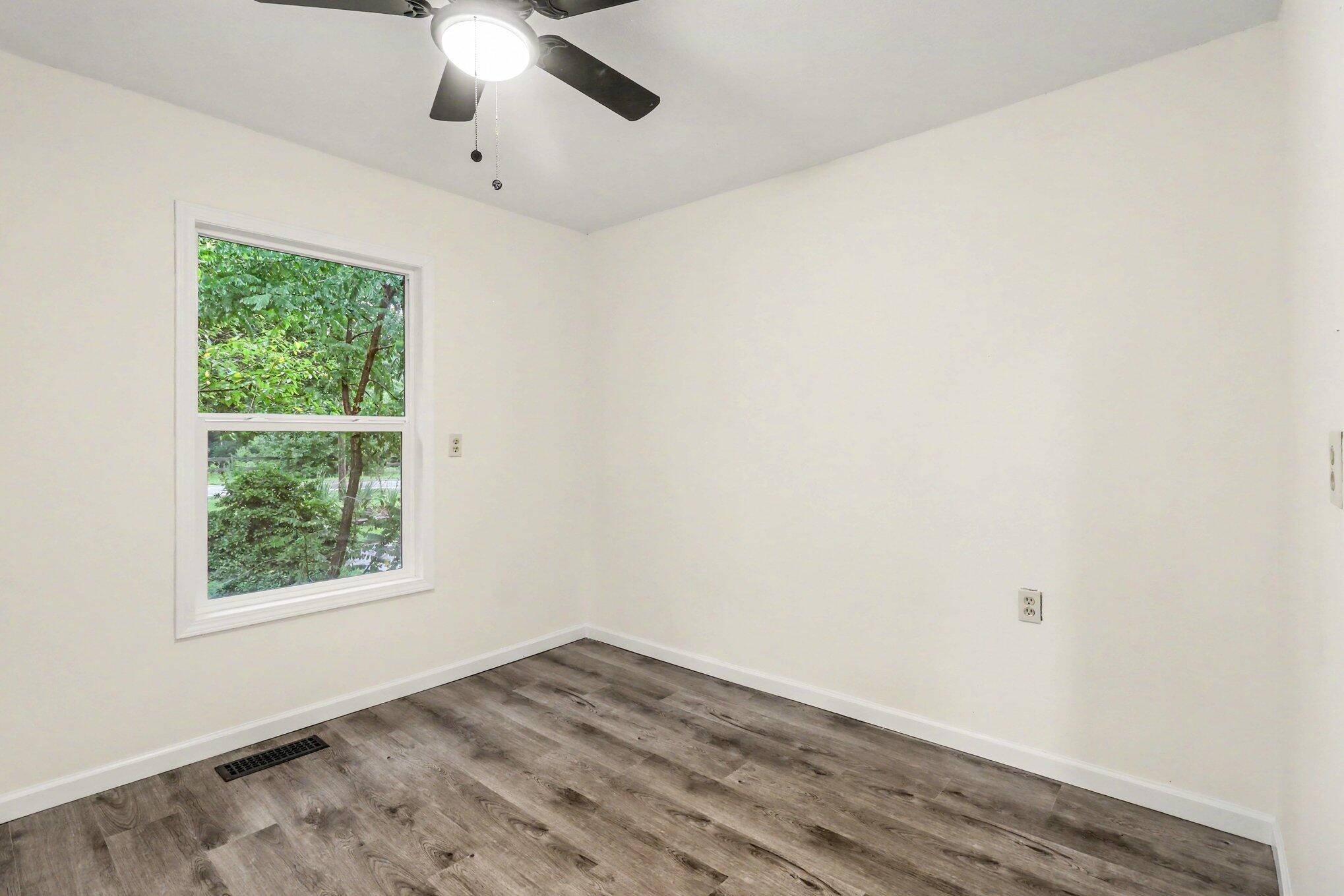 7469 East Bend Road Burlington, KY 41005 - Photo 21 of 32 021_file_3747