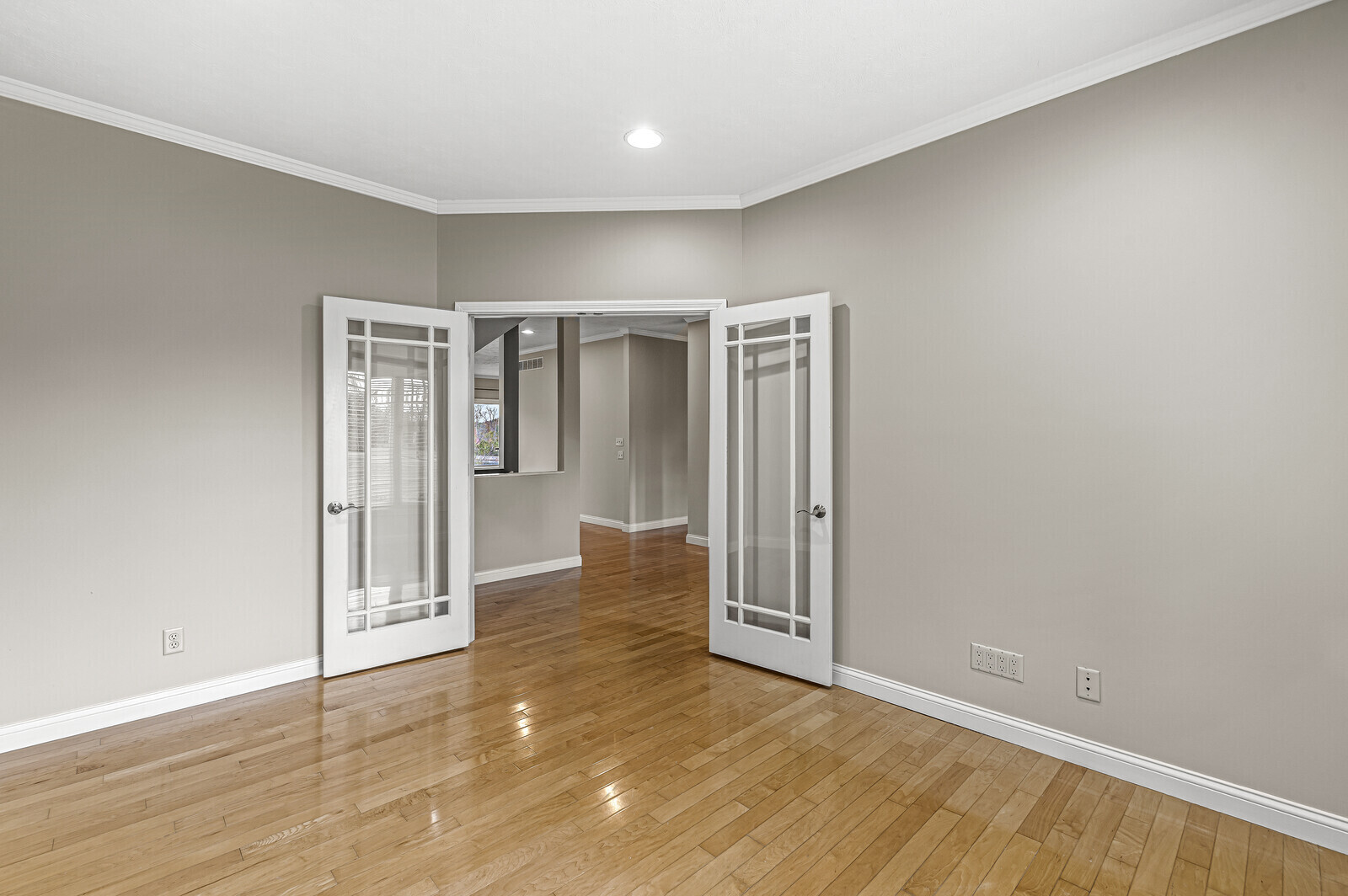 3364 Woodland Ridge Columbus, IN 47201 - Photo 11 of 60 Gallery Image 11