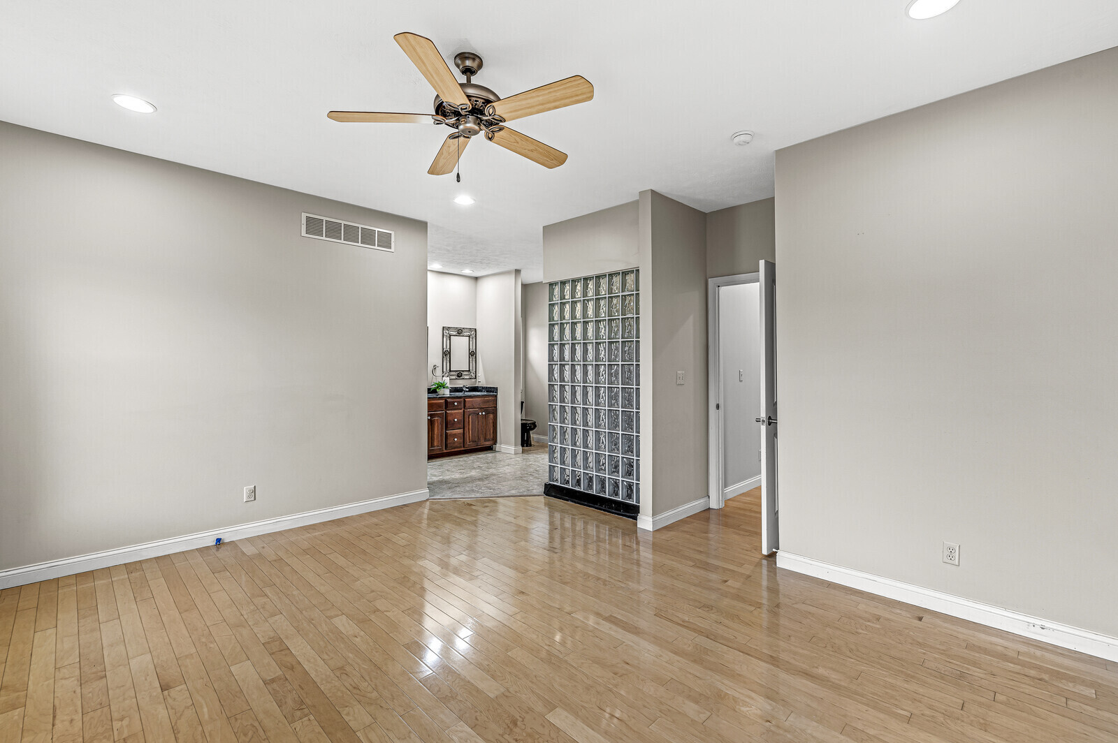 3364 Woodland Ridge Columbus, IN 47201 - Photo 30 of 60 Gallery Image 30