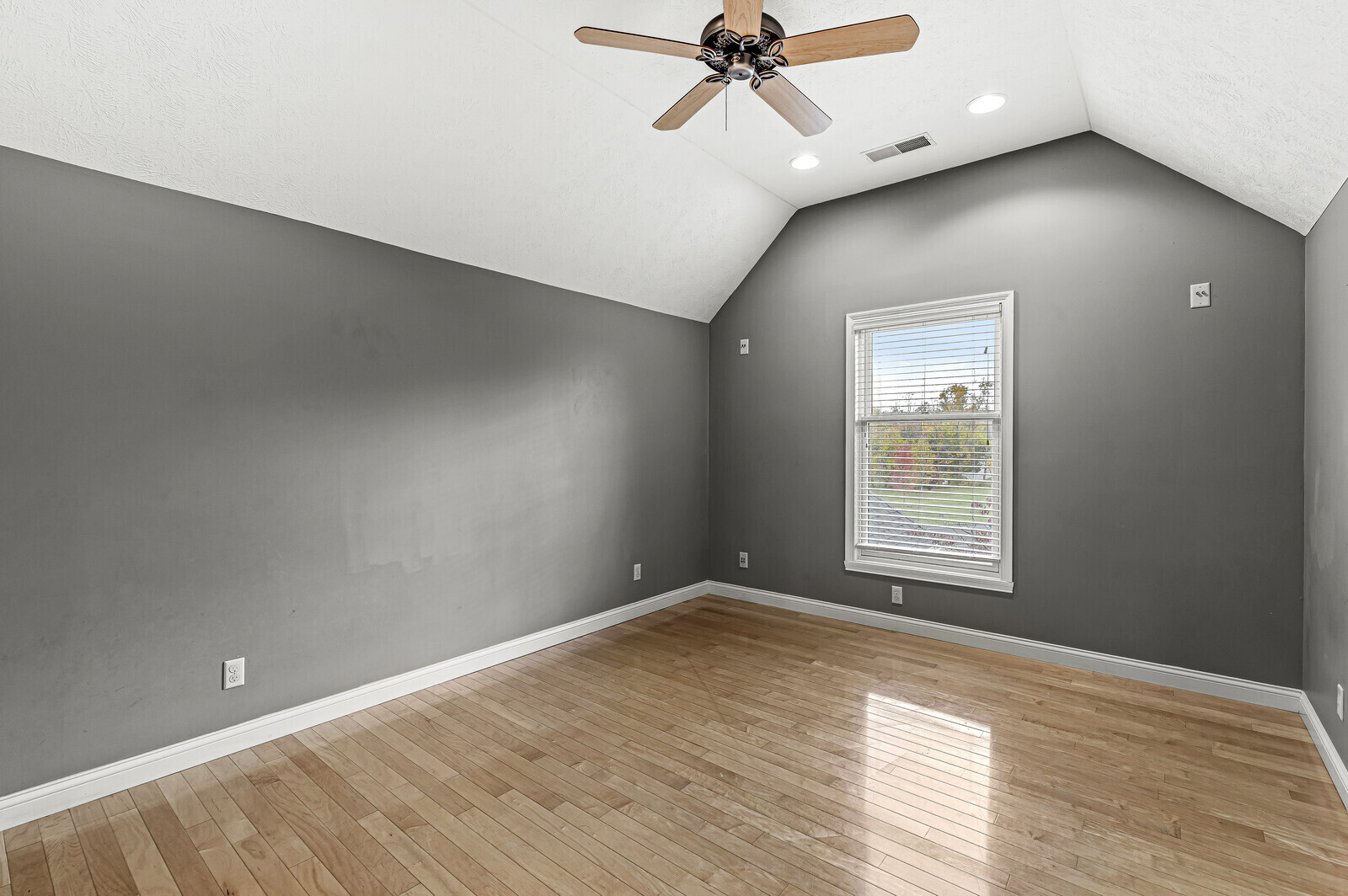 3364 Woodland Ridge Columbus, IN 47201 - Photo 38 of 60 Gallery Image 38
