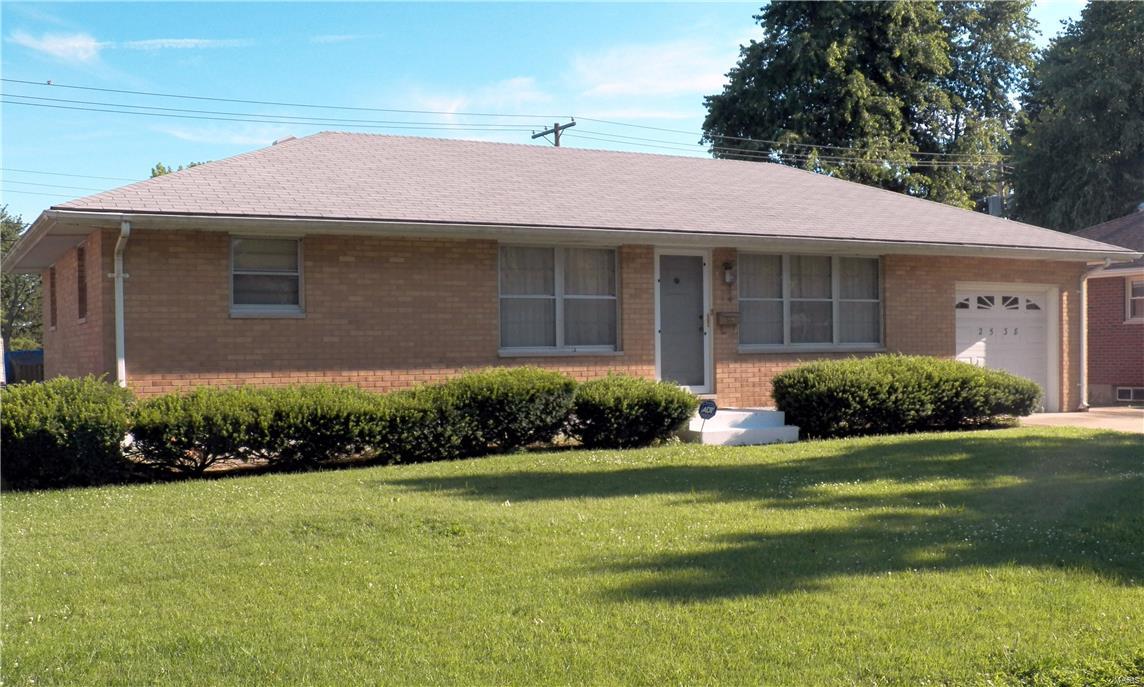 2538 Pontoon Road Granite City, IL 62040 - Photo 2 of 19 Gallery Image 2