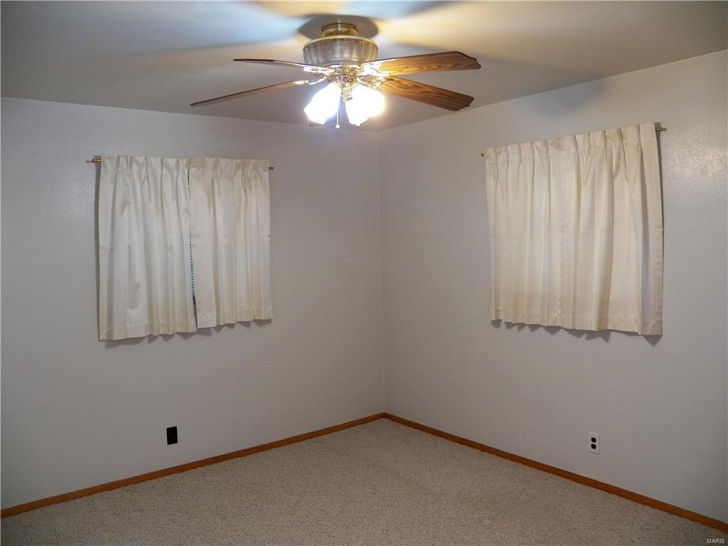 2538 Pontoon Road Granite City, IL 62040 - Photo 12 of 19 Gallery Image 12