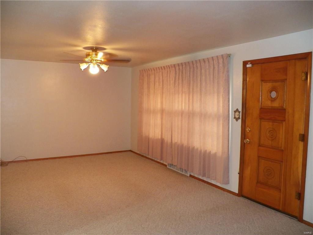 2538 Pontoon Road Granite City, IL 62040 - Photo 4 of 19 Gallery Image 4