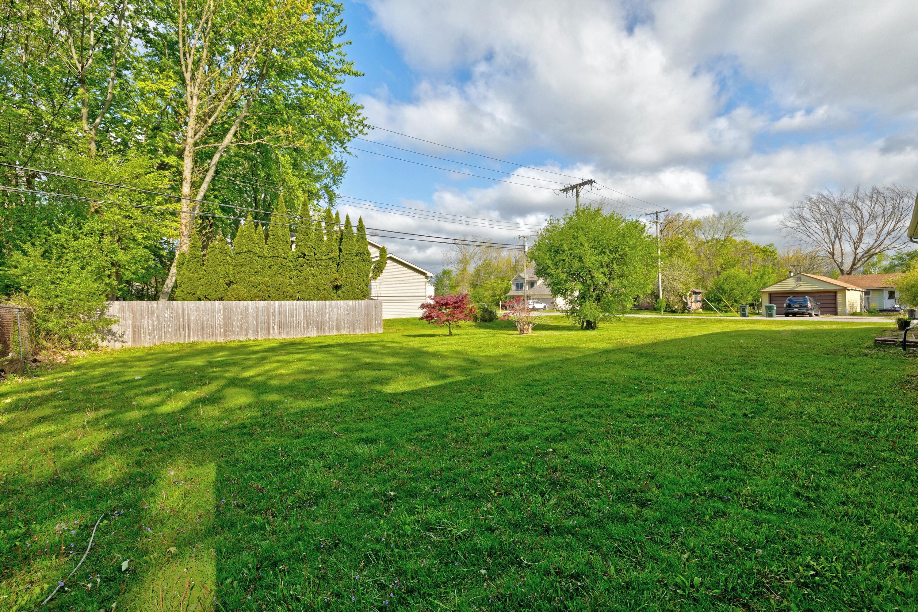 3636 Alida Avenue Rochester Hills, MI 48309 - Photo 39 of 40 39) Backyard