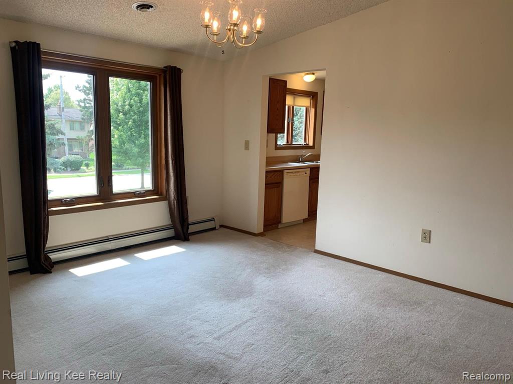 2272 London Bridge Drive, Unit 51 Rochester, MI 48307 - Photo 12 of 31