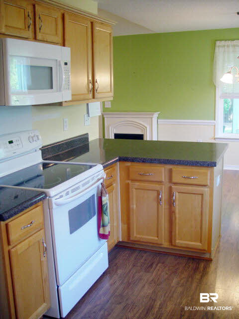 16752 Sugar Loop Foley, AL 36535 - Photo 9 of 34 Kitchen to dining