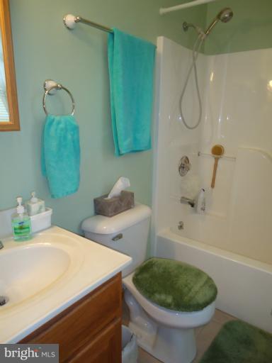 10478 Mapleton Road Shippensburg, PA 17257 - Photo 15 of 26 Bath
