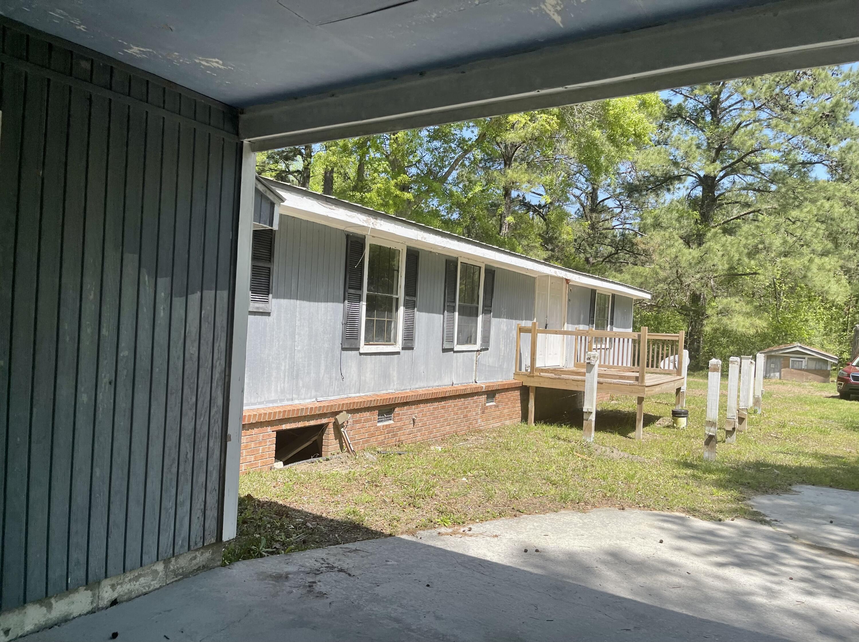 7693 White Point Road Hollywood, SC 29449 - Photo 3 of 36 IMG_4220