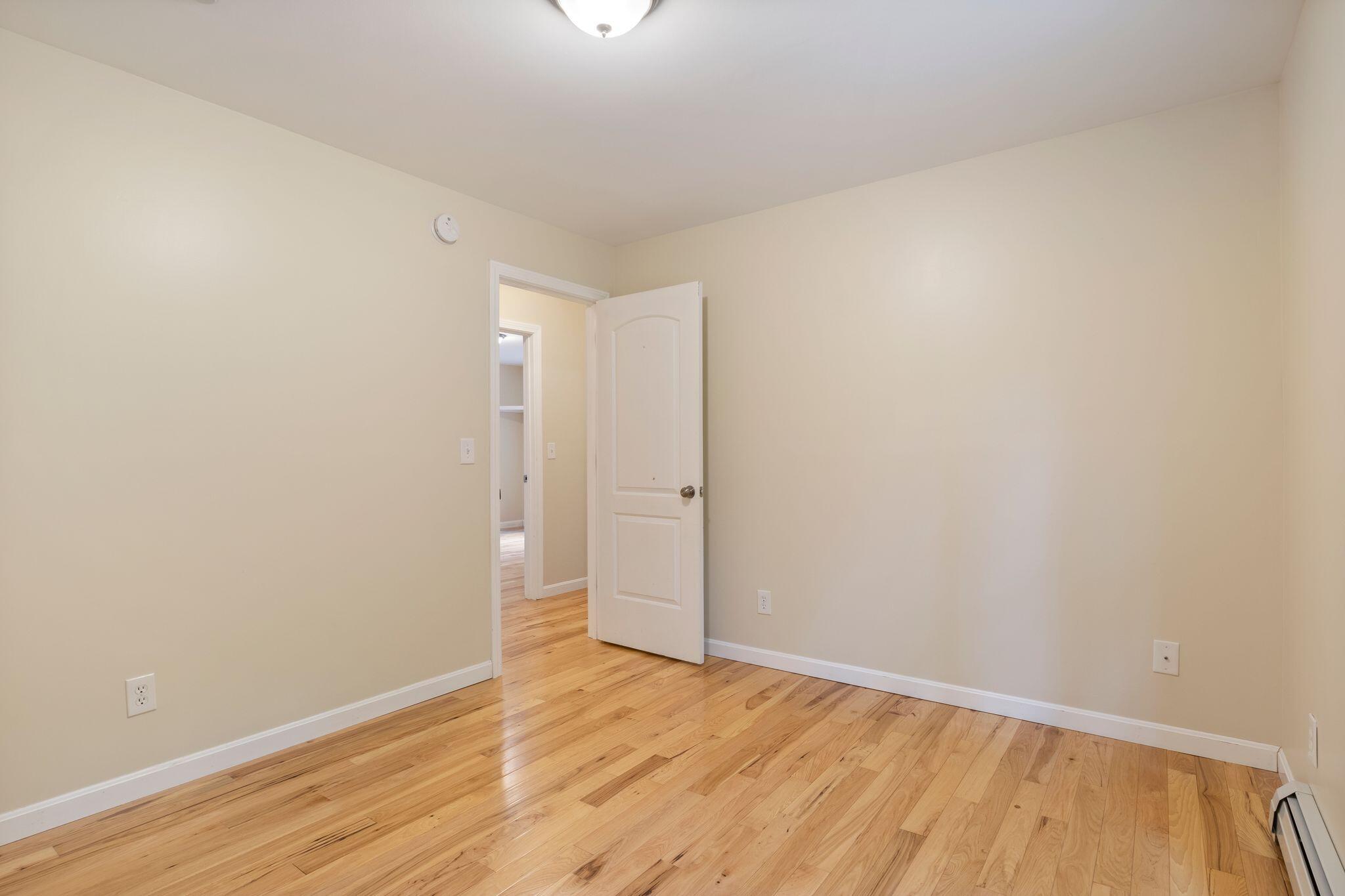 20 Fox Run Road Gray, ME 04039 - Photo 21 of 44 20_Fox_Run_Rd_075