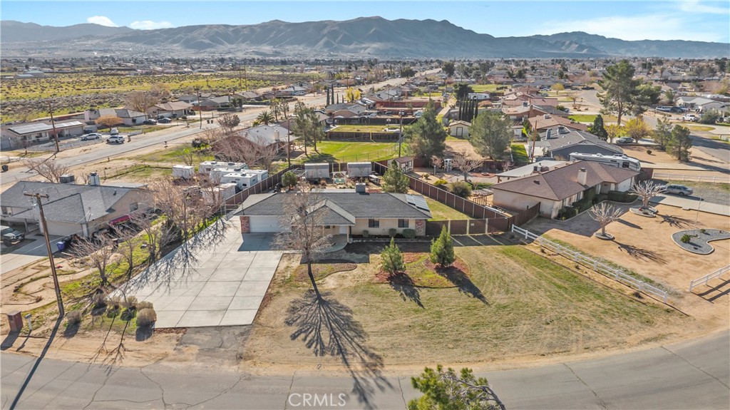 11639 Pagosi Road Apple Valley, CA 92308 - Photo 31 of 37 a view of a city with an ocean