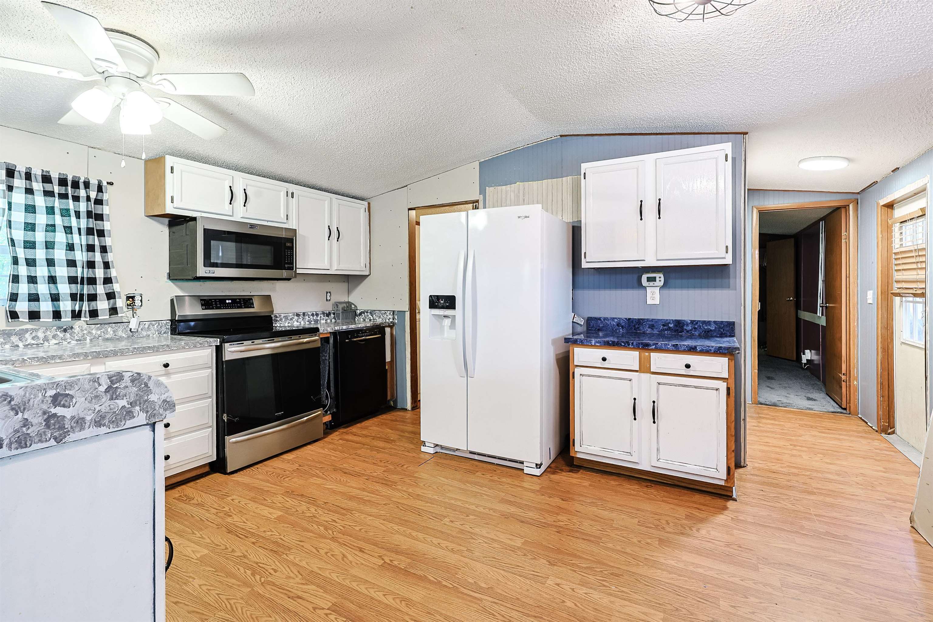 3050 Johnson Loop Gresham, SC 29546 - Photo 11 of 28