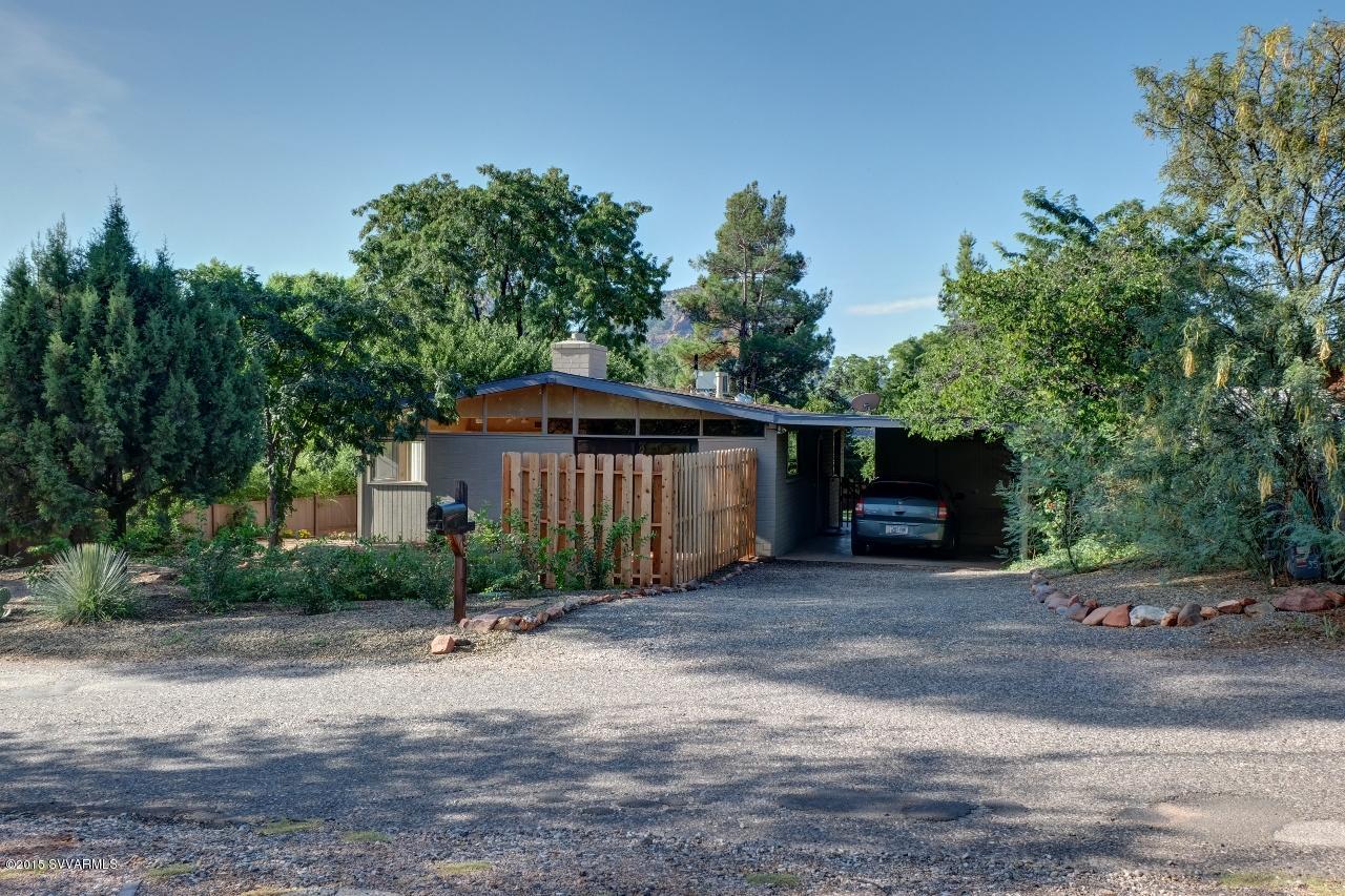 35 Prochnow Road Sedona, AZ 86336 - Photo 26 of 31 Front of home