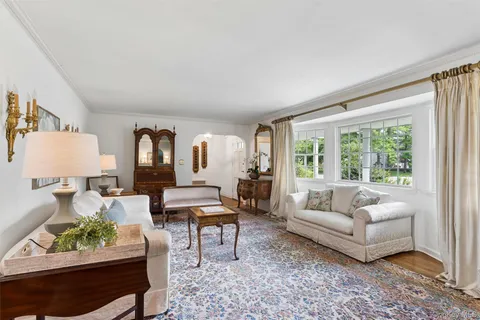 $1,575,000 | 142 Rockaway Avenue, Garden City, NY 11530