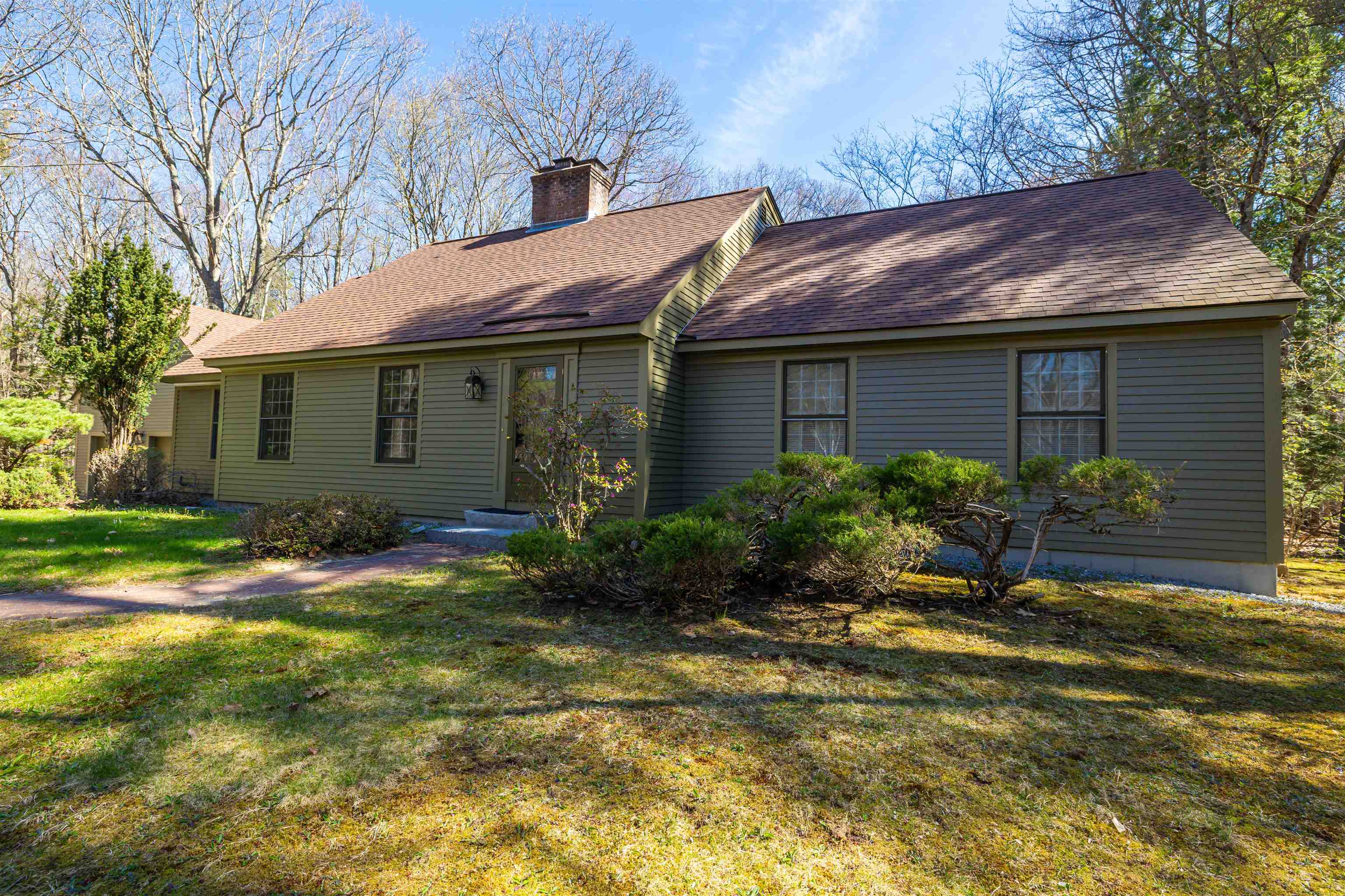 214 Hopkins Green Road Hopkinton, NH 03229 - Photo 3 of 56