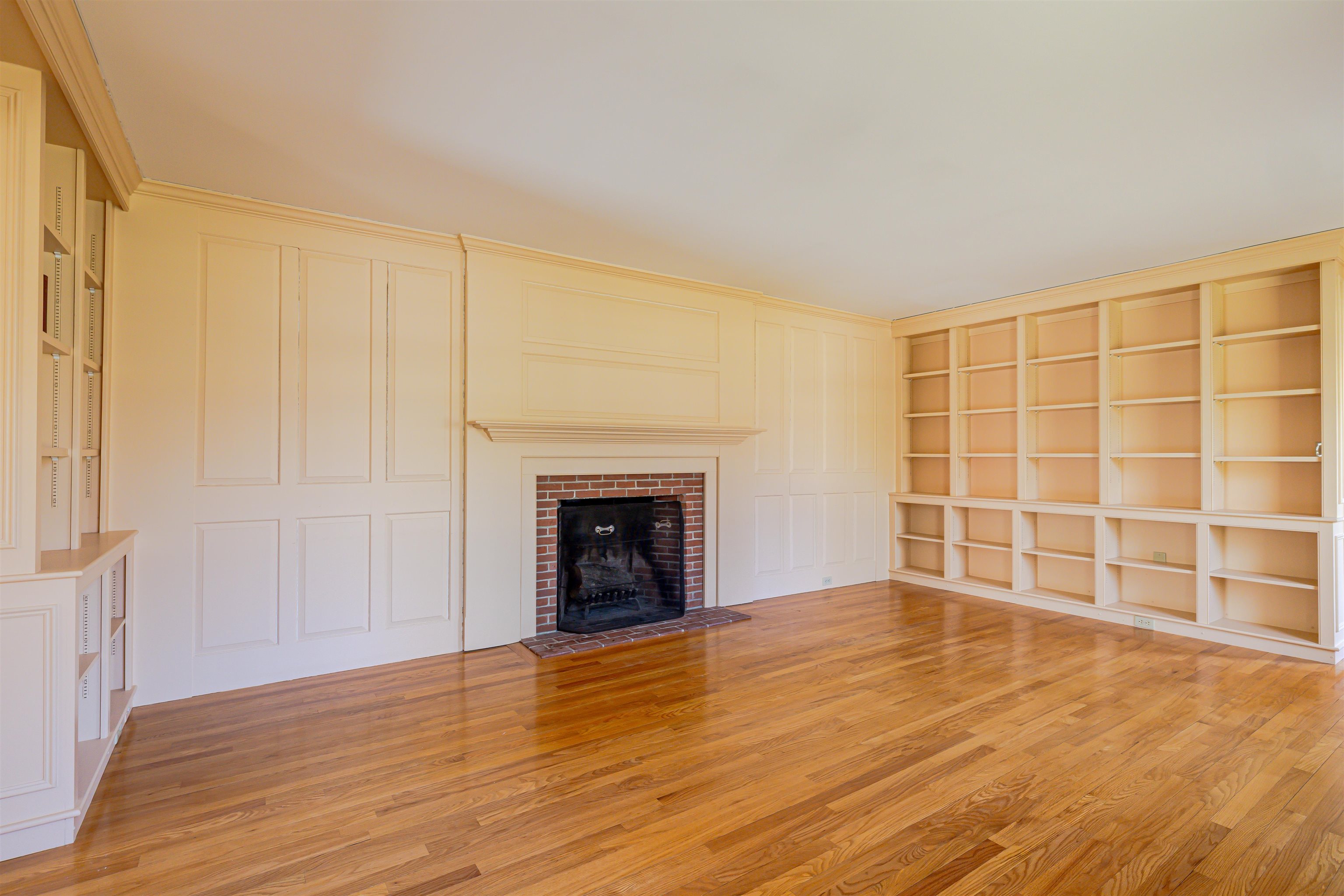 214 Hopkins Green Road Hopkinton, NH 03229 - Photo 9 of 56