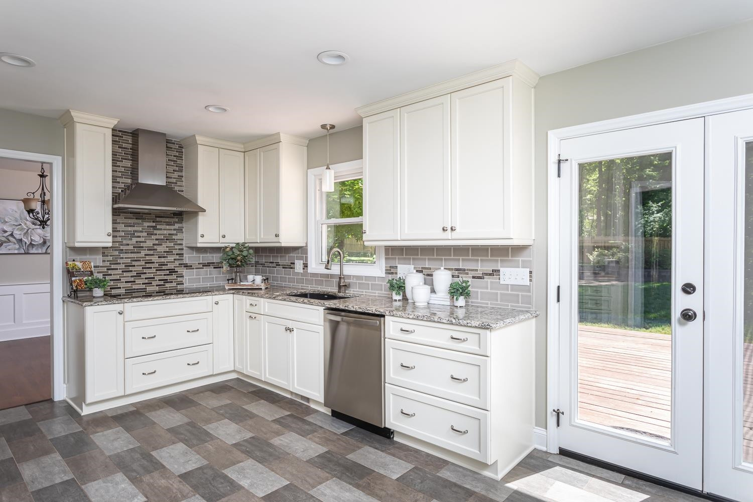 7400 Fiesta Way Raleigh, NC 27615 - Photo 10 of 33 Kitchen