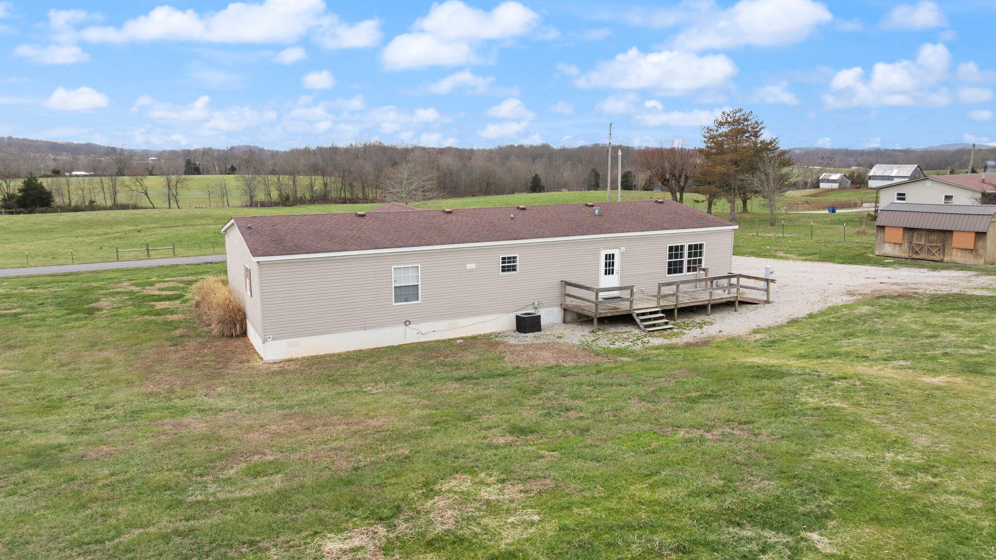 2218 Floyd Switch Road Eubank, KY 42567 - Photo 14 of 104 29-web-or-mls-DJI_20251229154003_0132_D