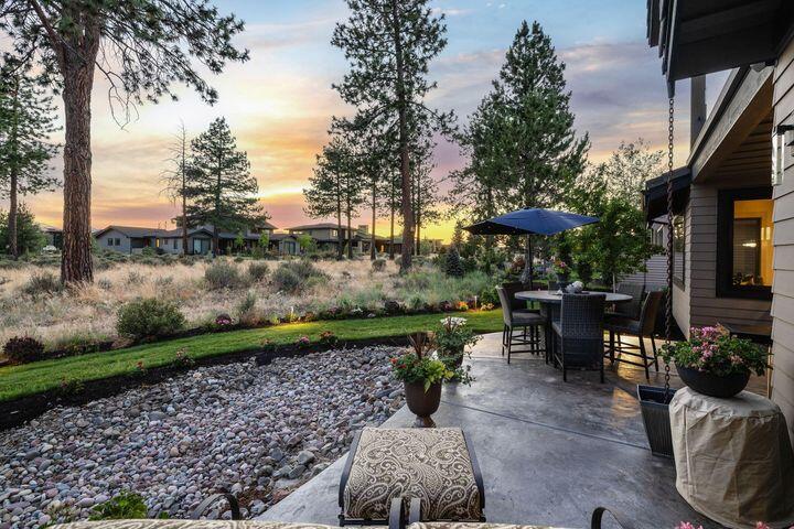 61819 Fall Creek Loop Bend, OR 97702 - Photo 37 of 44 37